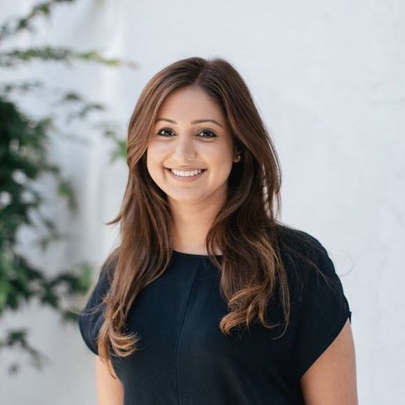 Meet your Posher, Aliya - Picture 1 of 1